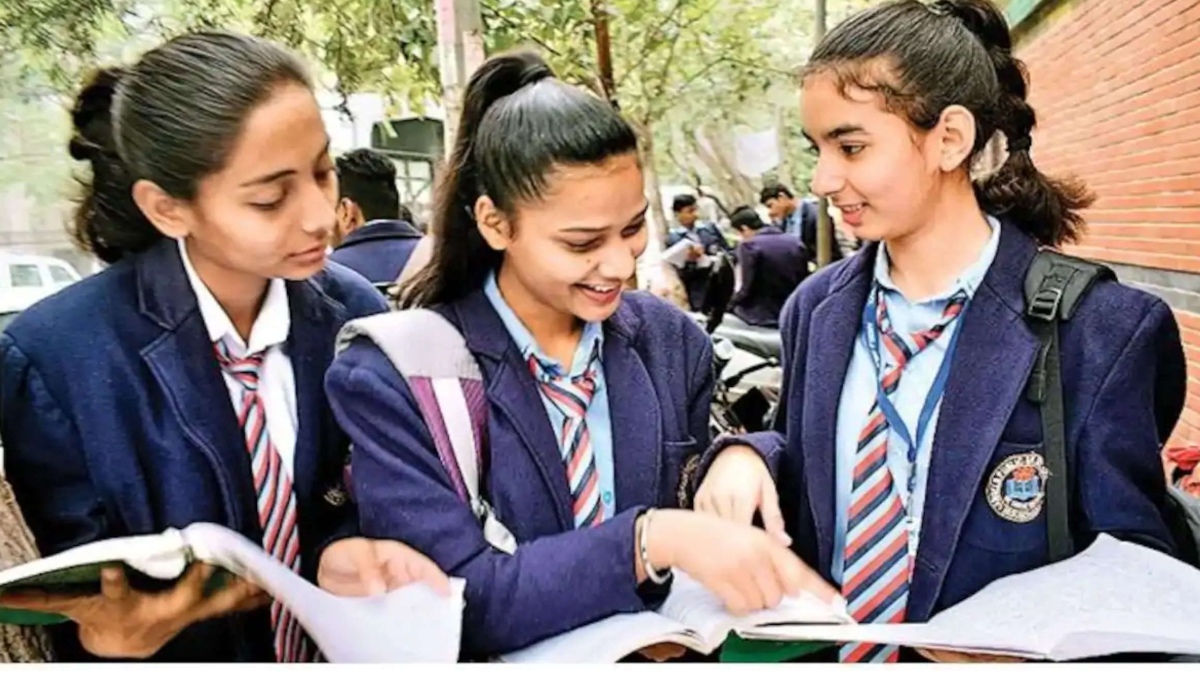 Which school is rank 1 in all India?